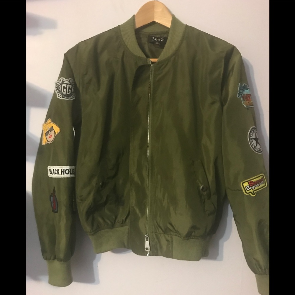 Bomber jacket
